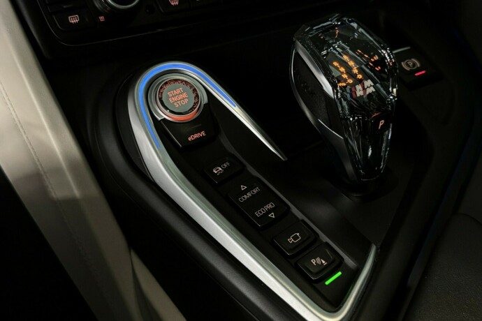 bmw-i8-elektrisitetbensin-2015-big-31