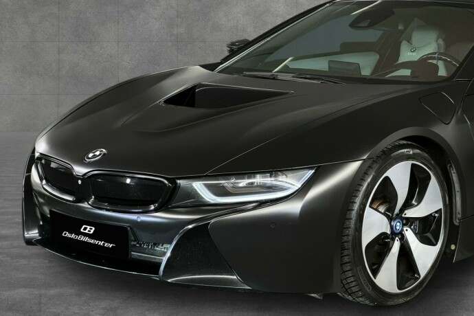 bmw-i8-elektrisitetbensin-2015-big-3
