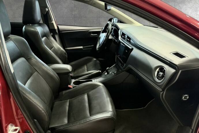 toyota-auris-elektrisitetbensin-2017-big-24