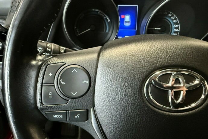 toyota-auris-elektrisitetbensin-2017-big-12