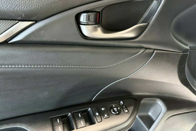 honda-civic-bensin-2019-big-28