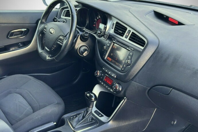 kia-cee039d-diesel-2014-big-7