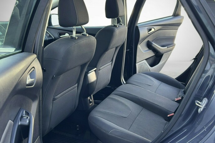 ford-focus-diesel-2014-big-9