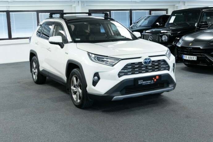 toyota-rav4-elektrisitetbensin-2019-big-3