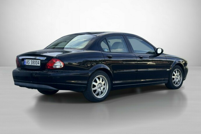 jaguar-x-type-diesel-2008-big-1
