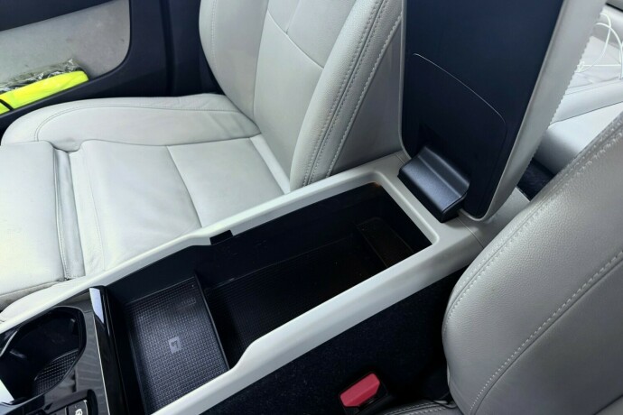 volvo-xc-40-plug-in-petrol-2020-big-24