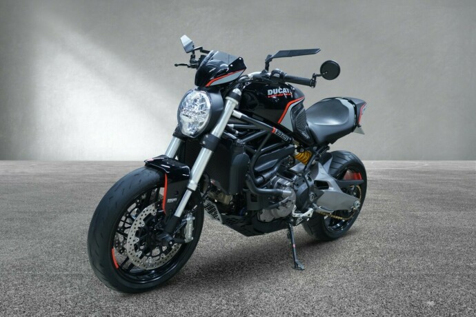 ducati-monster-821-bensin-2020-big-6