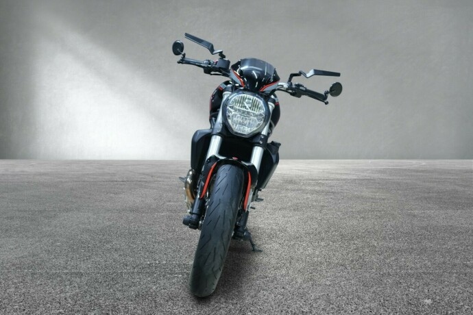 ducati-monster-821-bensin-2020-big-7