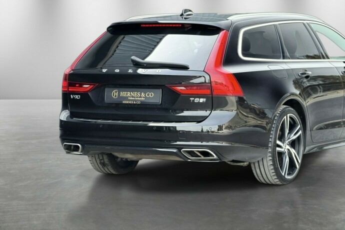 volvo-v90-elektrisitetbensin-2019-big-5