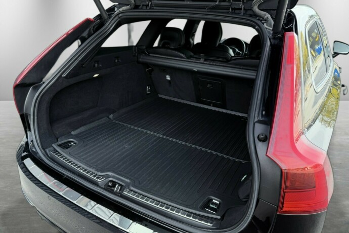 volvo-v90-elektrisitetbensin-2019-big-9