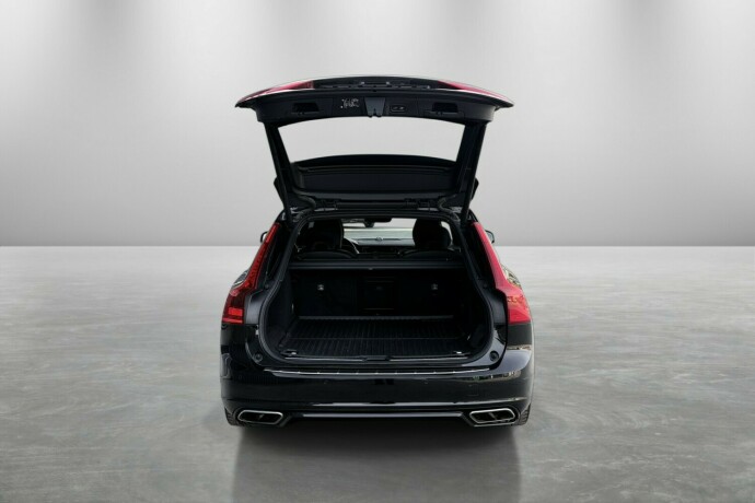 volvo-v90-elektrisitetbensin-2019-big-10
