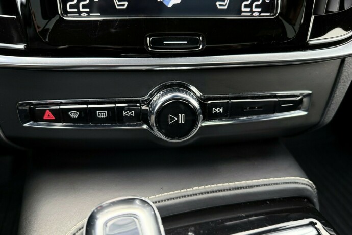 volvo-v90-elektrisitetbensin-2019-big-25