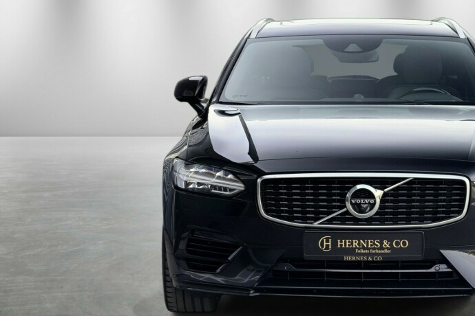 volvo-v90-elektrisitetbensin-2019-big-3