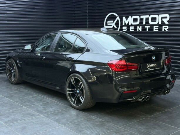 bmw-m3-bensin-2015-big-1