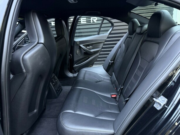 bmw-m3-bensin-2015-big-38