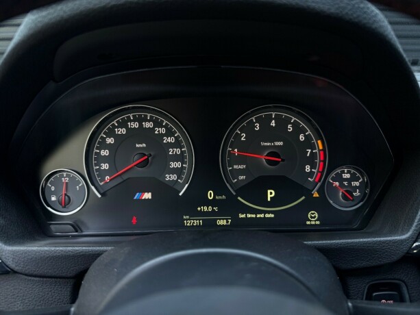 bmw-m3-bensin-2015-big-20