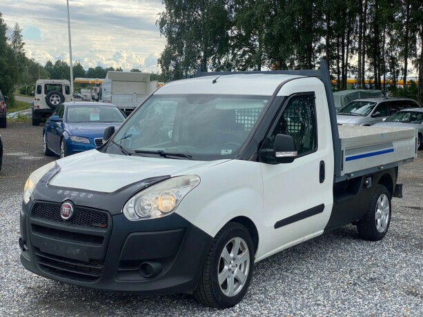 fiat-doblo-diesel-2012-big-2