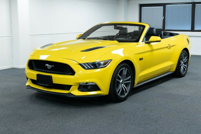 ford-mustang-bensin-2015-big-0