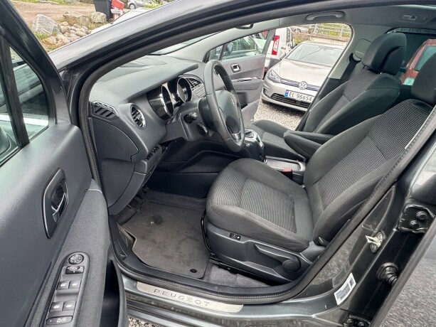 peugeot-5008-diesel-2012-big-8