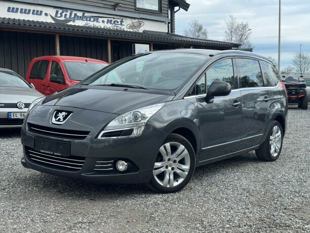 peugeot-5008-diesel-2012-big-0