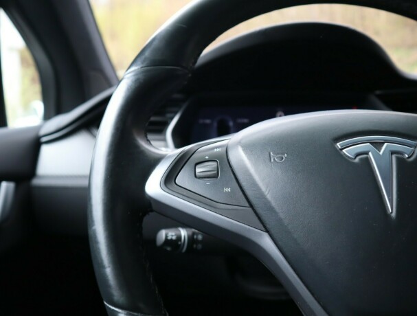 tesla-model-x-elektrisitet-2018-big-15