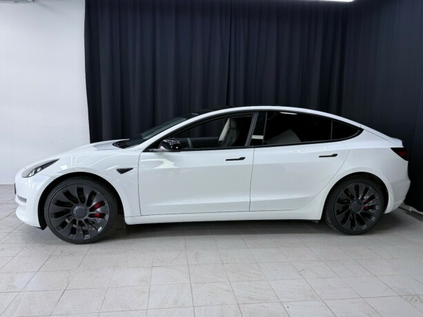 tesla-model-3-elektrisitet-2021-big-3