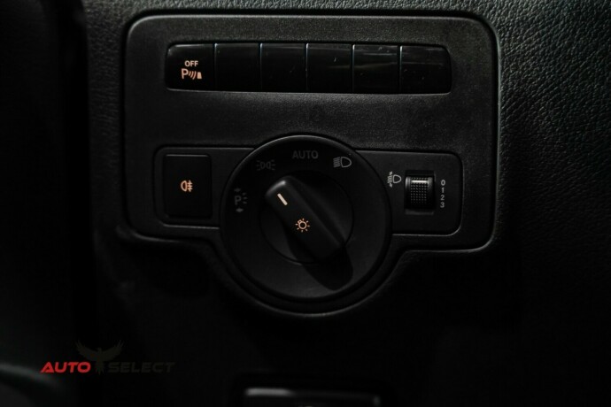 mercedes-benz-vito-diesel-2015-big-28