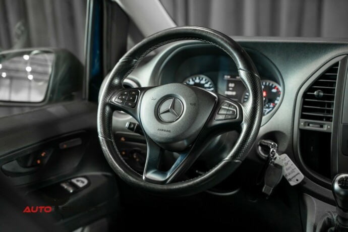 mercedes-benz-vito-diesel-2015-big-26