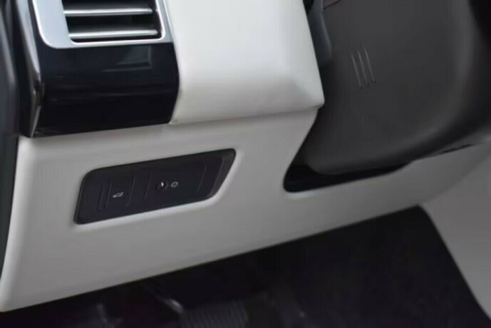 land-rover-range-rover-diesel-2016-big-40