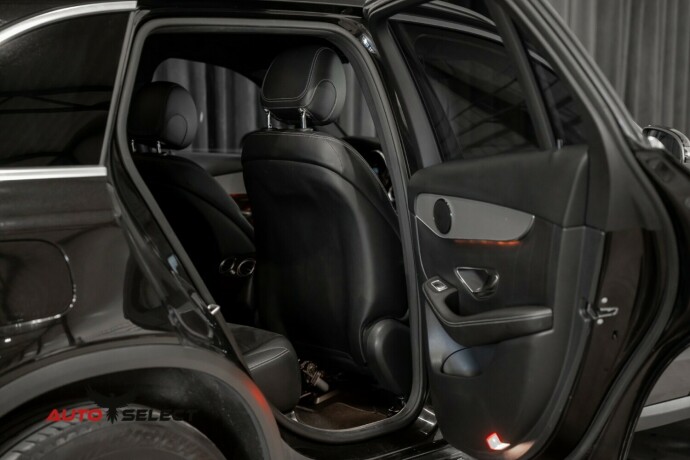 mercedes-benz-glc-elektrisitetbensin-2016-big-14