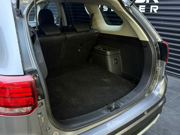 mitsubishi-outlander-elektrisitetbensin-2018-big-31