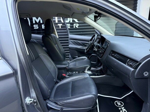 mitsubishi-outlander-elektrisitetbensin-2018-big-28