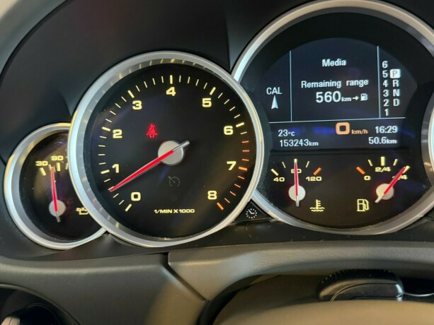 porsche-cayenne-bensin-2007-big-15