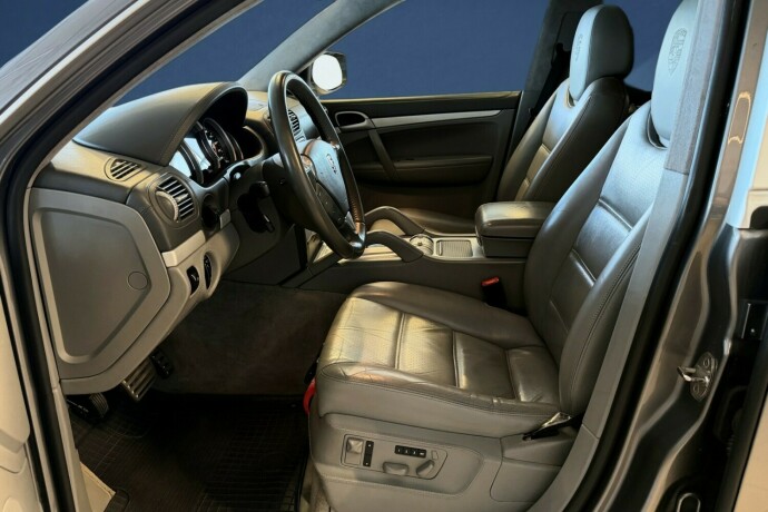 porsche-cayenne-bensin-2007-big-9