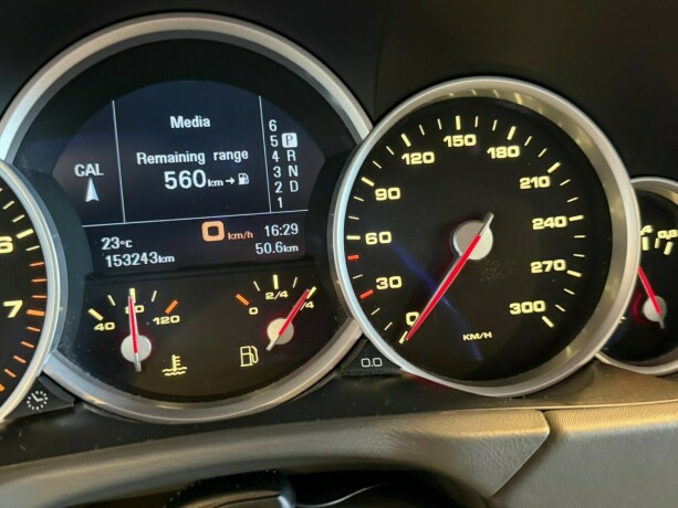 porsche-cayenne-bensin-2007-big-16