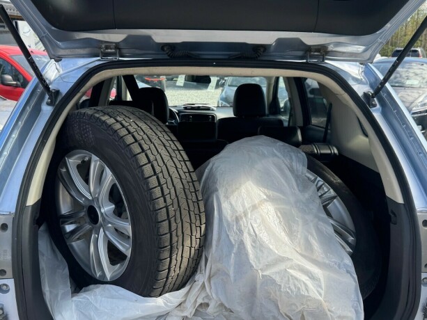 mitsubishi-outlander-elektrisitetbensin-2014-big-11