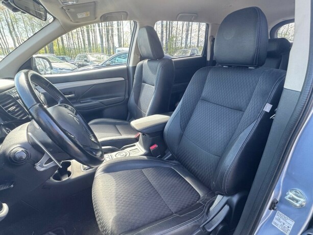 mitsubishi-outlander-elektrisitetbensin-2014-big-13