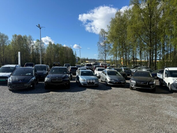audi-a4-diesel-2010-big-27