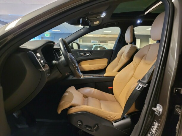 volvo-xc-60-elektrisitetbensin-2018-big-25
