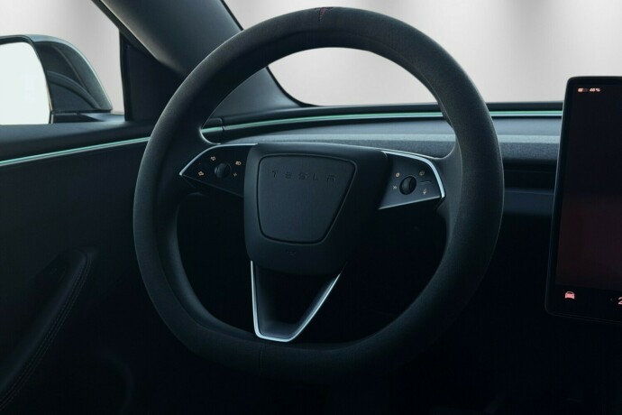tesla-model-3-elektrisitet-2025-big-15