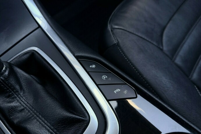 ford-galaxy-diesel-2016-big-34