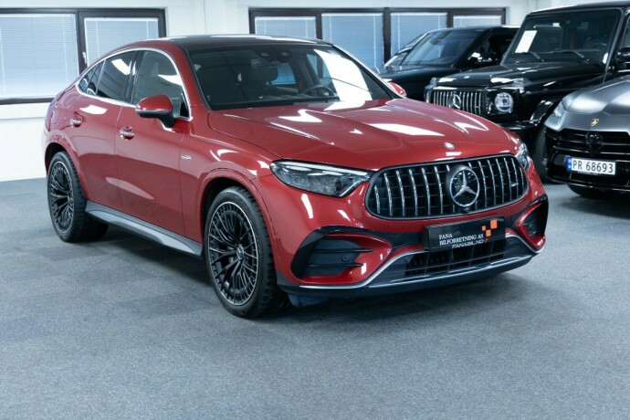 mercedes-benz-glc-bensin-2024-big-3