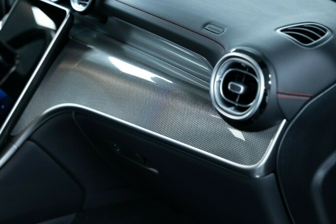mercedes-benz-glc-bensin-2024-big-17