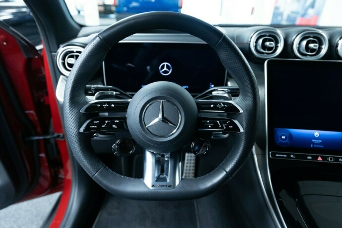 mercedes-benz-glc-bensin-2024-big-18