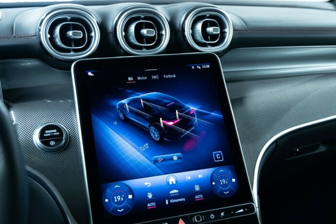 mercedes-benz-glc-bensin-2024-big-27