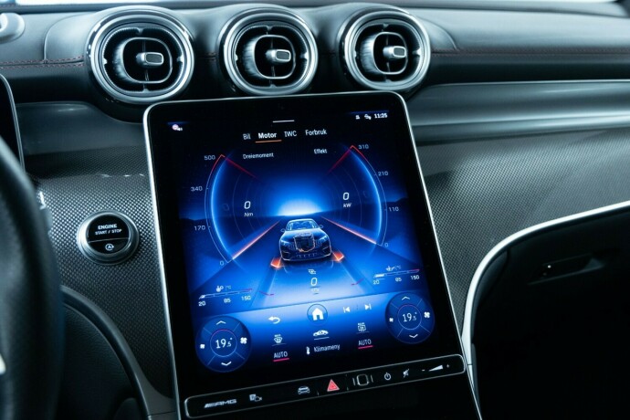 mercedes-benz-glc-bensin-2024-big-25