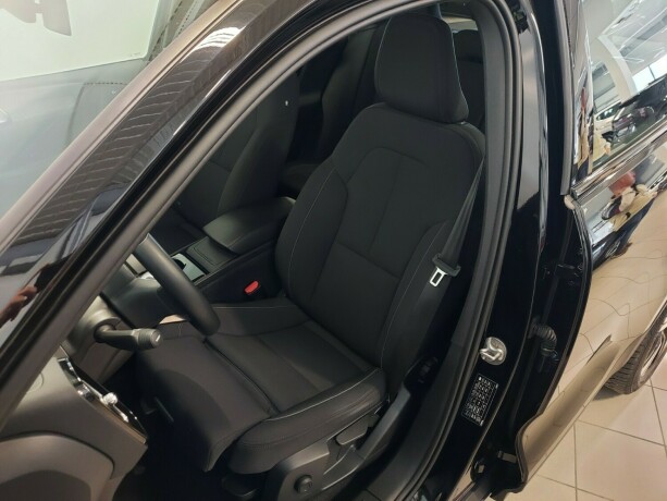 volvo-xc-40-elektrisitet-2022-big-17
