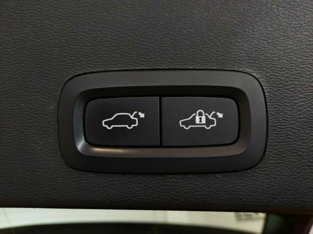 volvo-xc-40-elektrisitet-2022-big-23