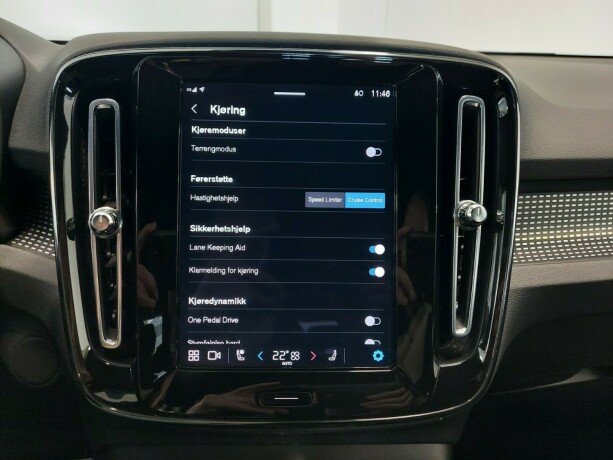 volvo-xc-40-elektrisitet-2022-big-39