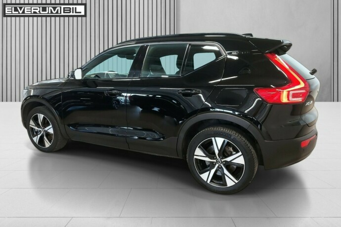 volvo-xc-40-elektrisitet-2022-big-4